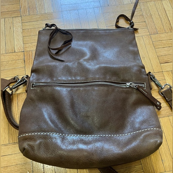 Roots leather cross body bag - Picture 3 of 3